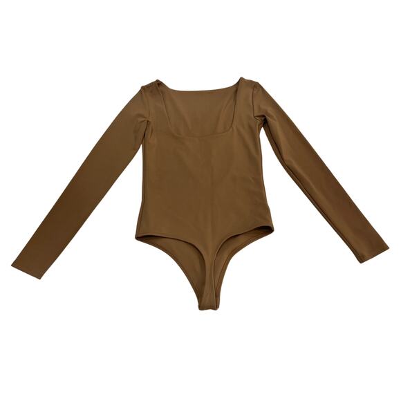 M2-60 EXPRESS Women's Body Contour Low Back Bodysuit Tan XS - Picture 2 of 8